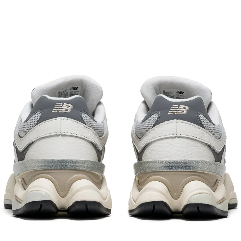 New Balance 9060 - Sea Salt/Castlerock